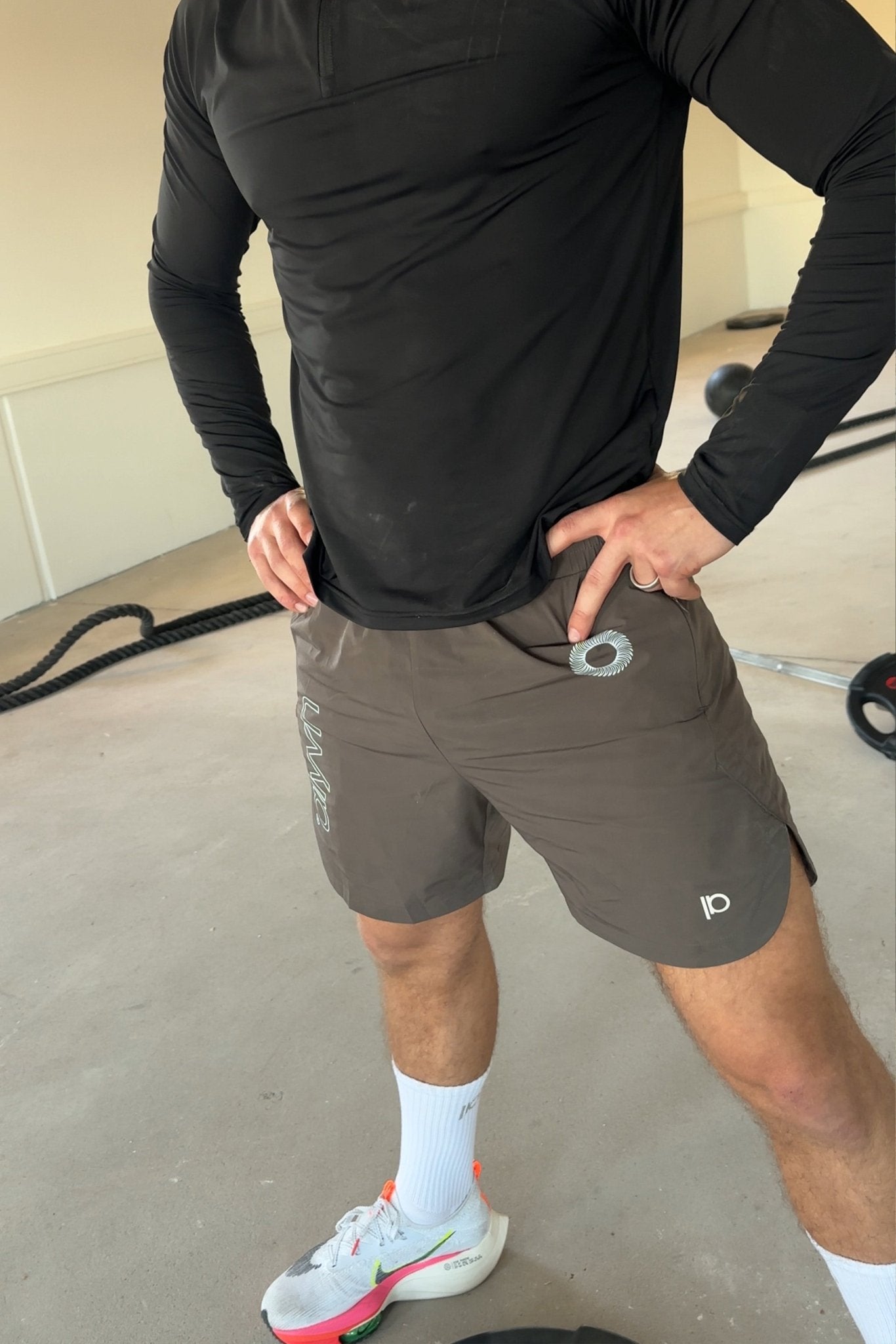 6" Identity Shorts - Charcoal Grey (Hvidt logo) - Alyvh
