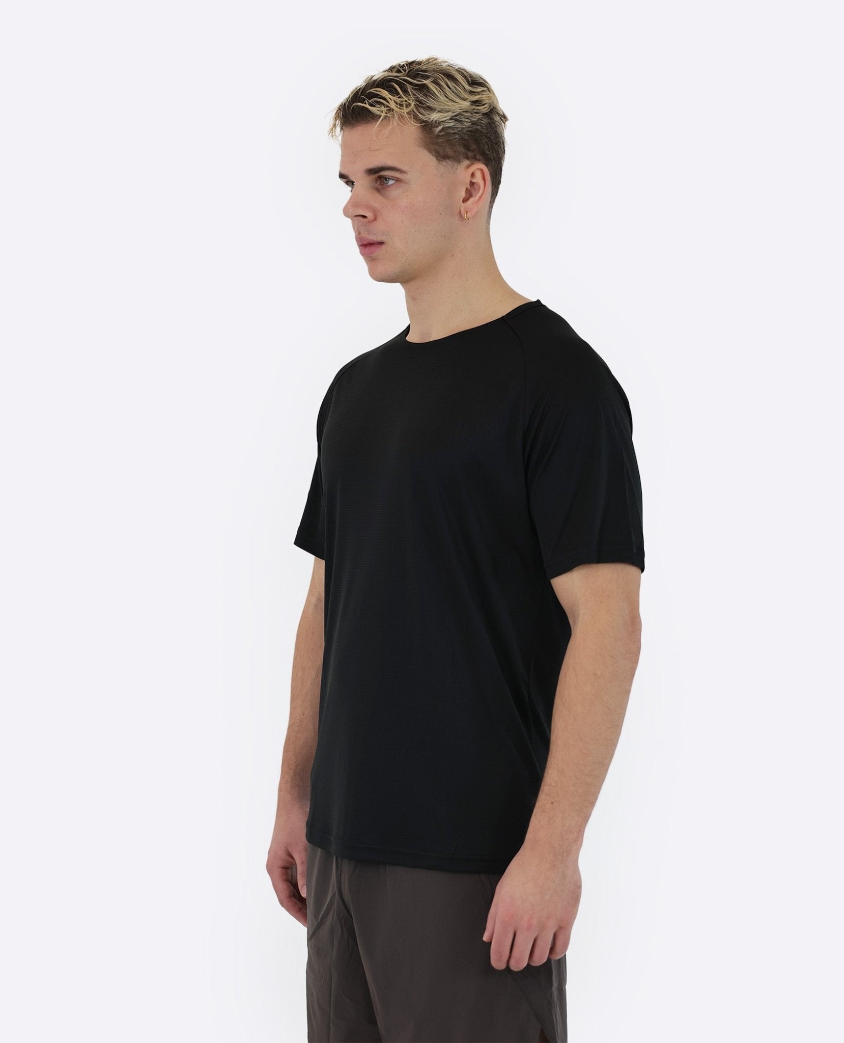 Letvægts Sports Tee - Black - Alyvh