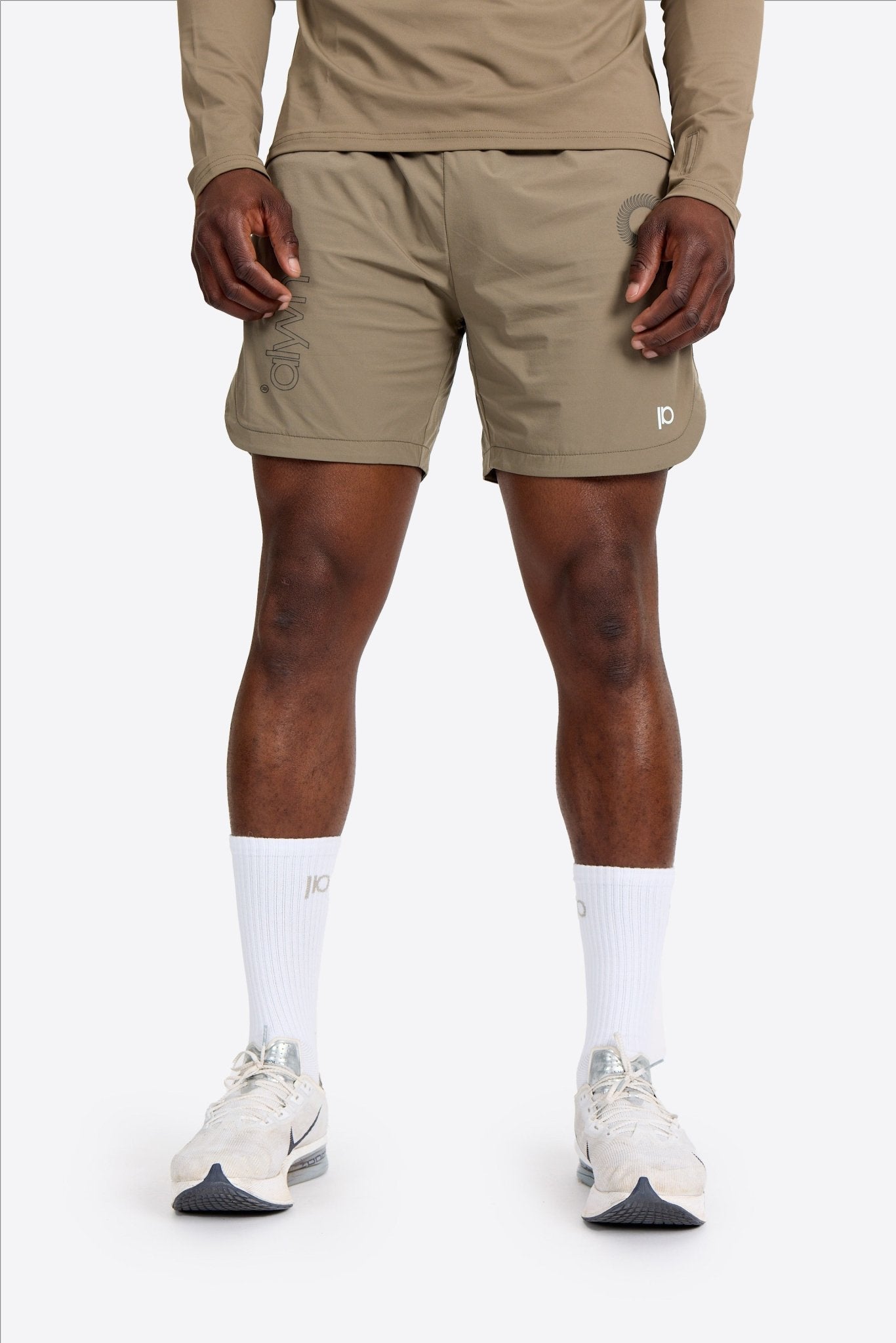 Performance Identity Shorts - Sand (Sort logo) - Alyvh