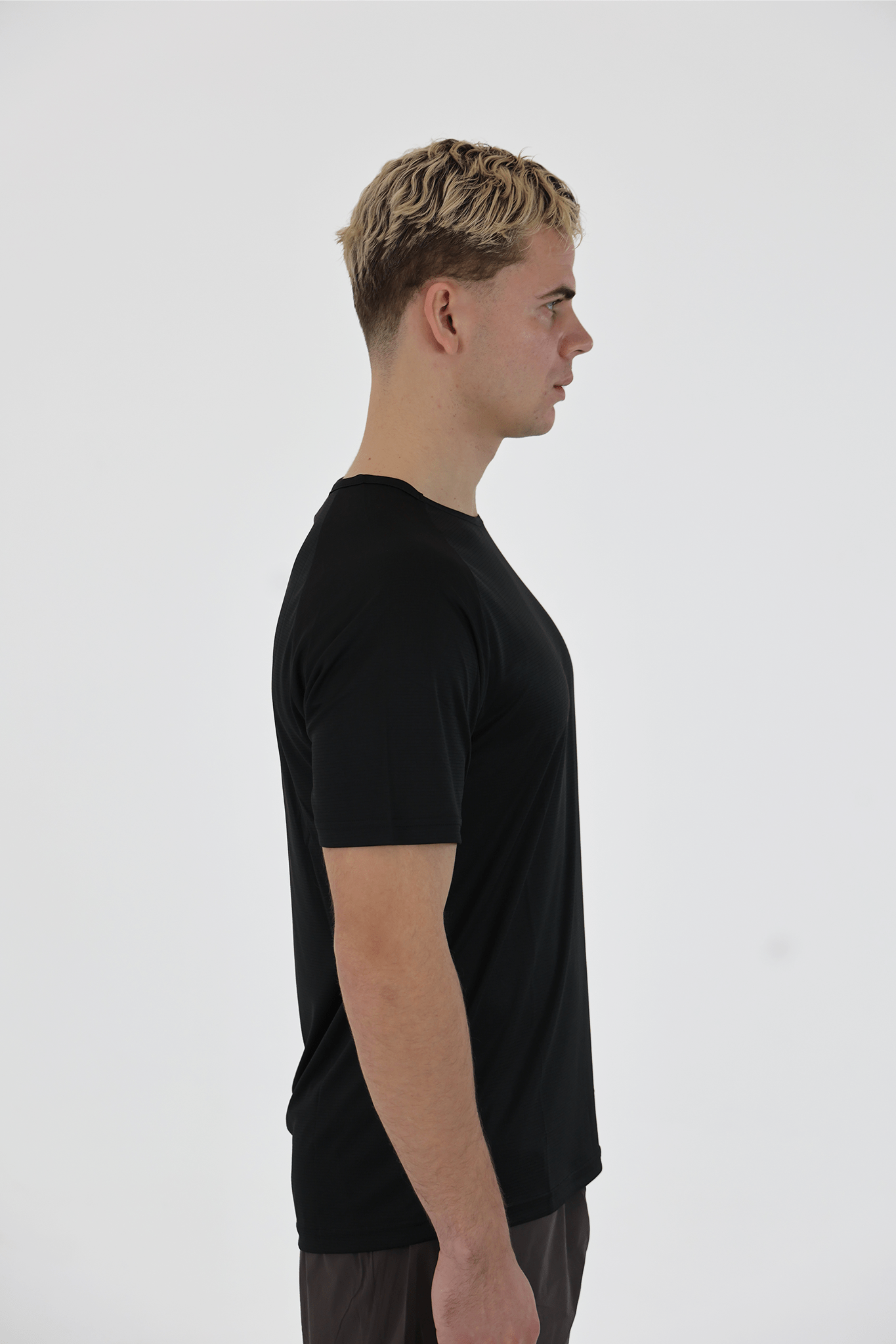 Sports Tee - Black - Alyvh