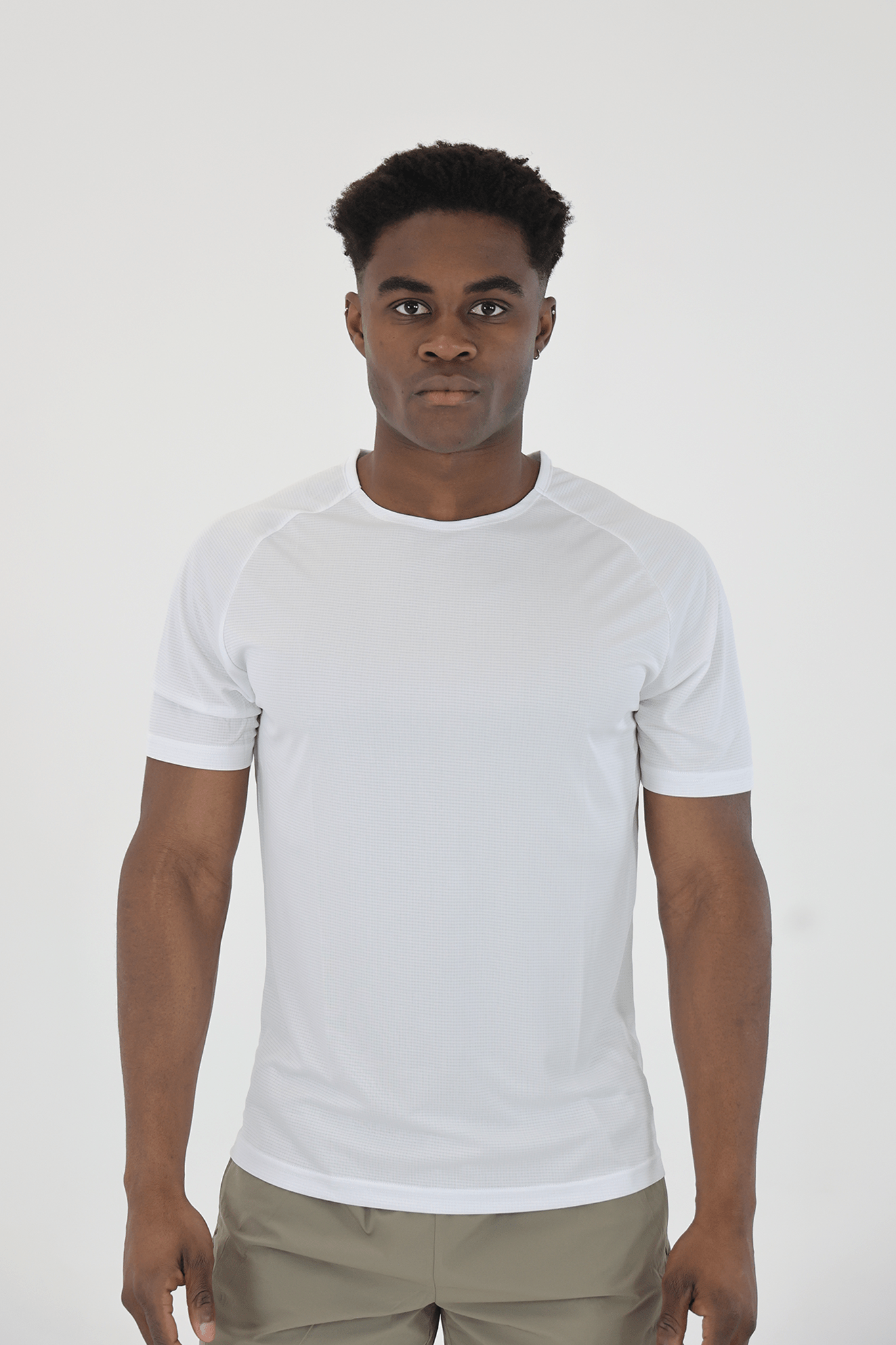 Sports Tee - White - Alyvh