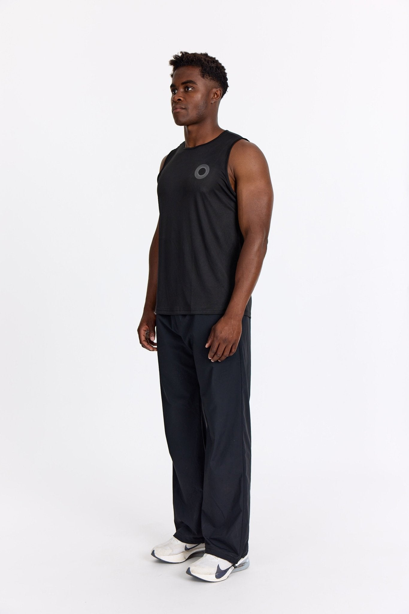 Tank top (Hvidt logo) - Alyvh